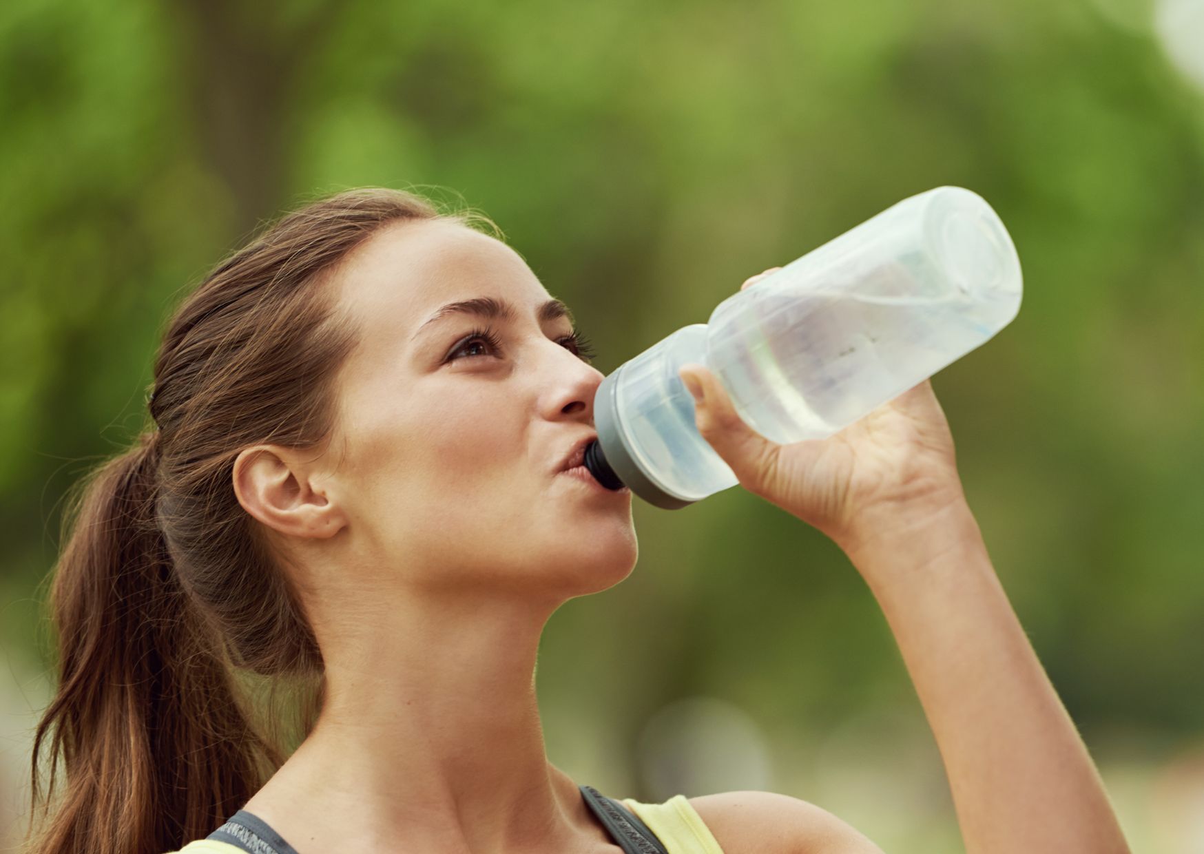 “Hydration Myths Debunked: Separating Fact from Fiction About Water Intake”