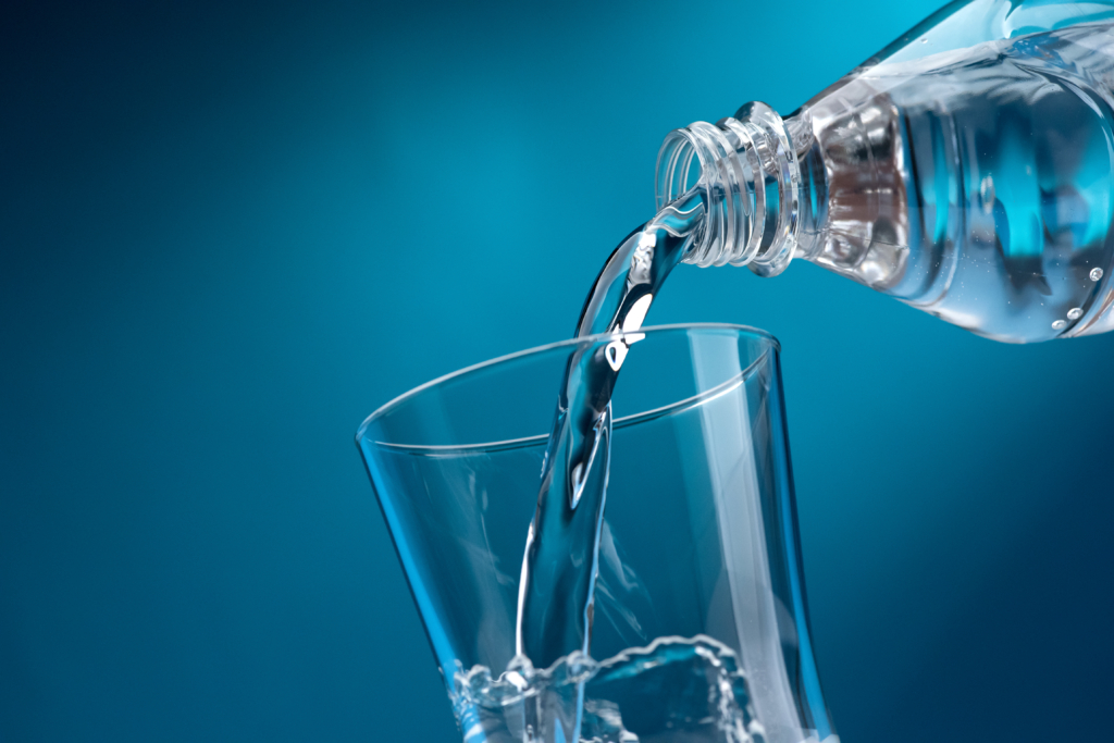 “Hydration and Aging: The Importance of Water Intake for Healthy Aging and Vitality”